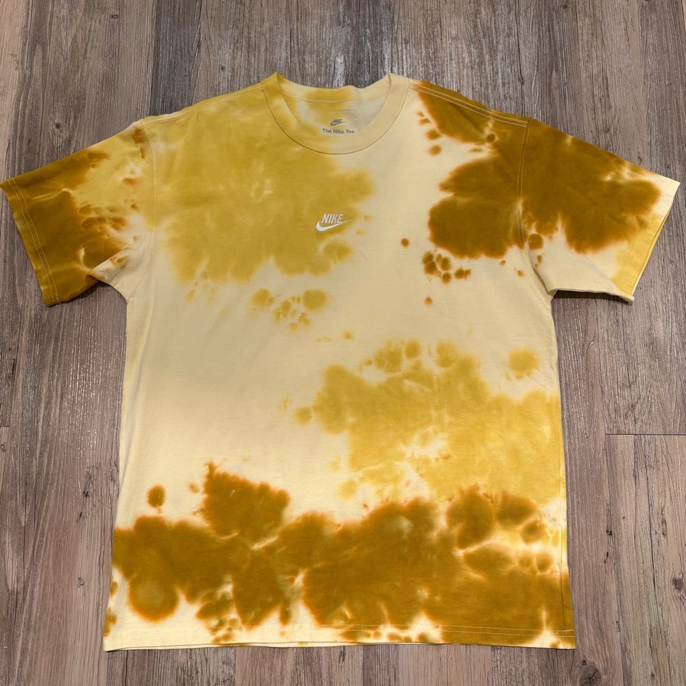 Nike Yellow and Orange Short Sleeve Tee